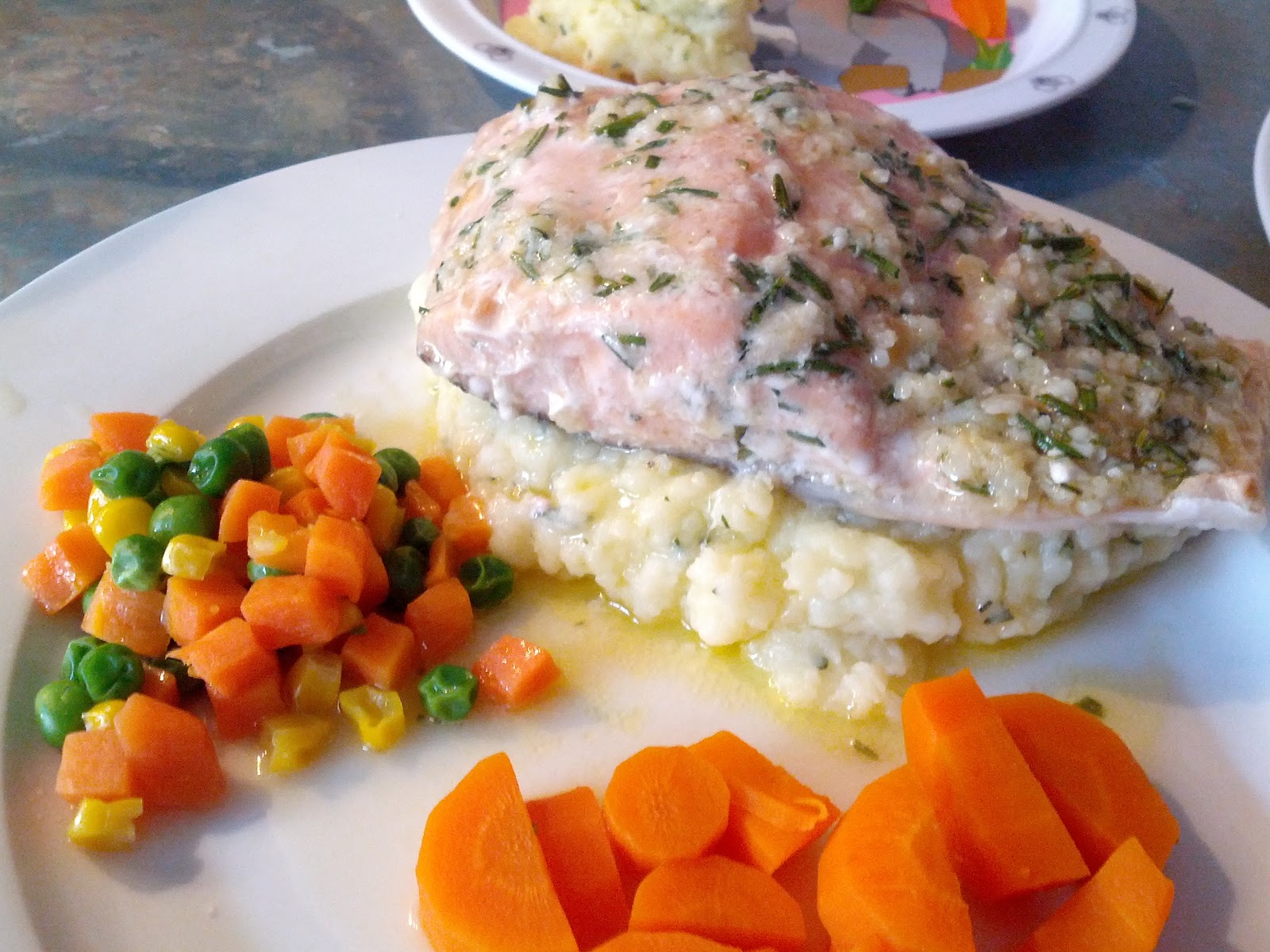 Recipe: Garlic and rosemary baked Salmon with Mash